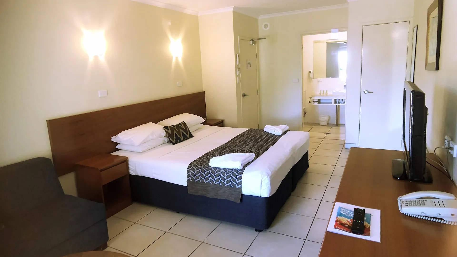 Aparthotel Cairns Queenslander Hotel & Apartments