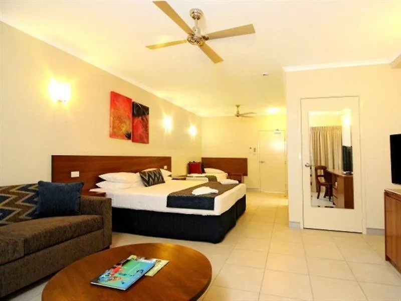 Cairns Queenslander Hotel & Apartments 4*,  Australia