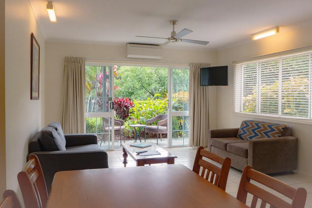 Cairns Queenslander Hotel & Apartments 4*,  Australia