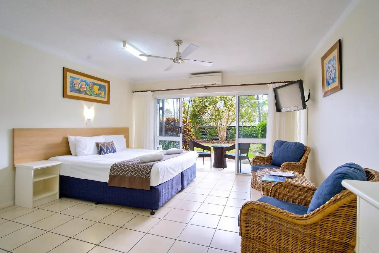 Cairns Queenslander Hotel y Apartamentos 4*,