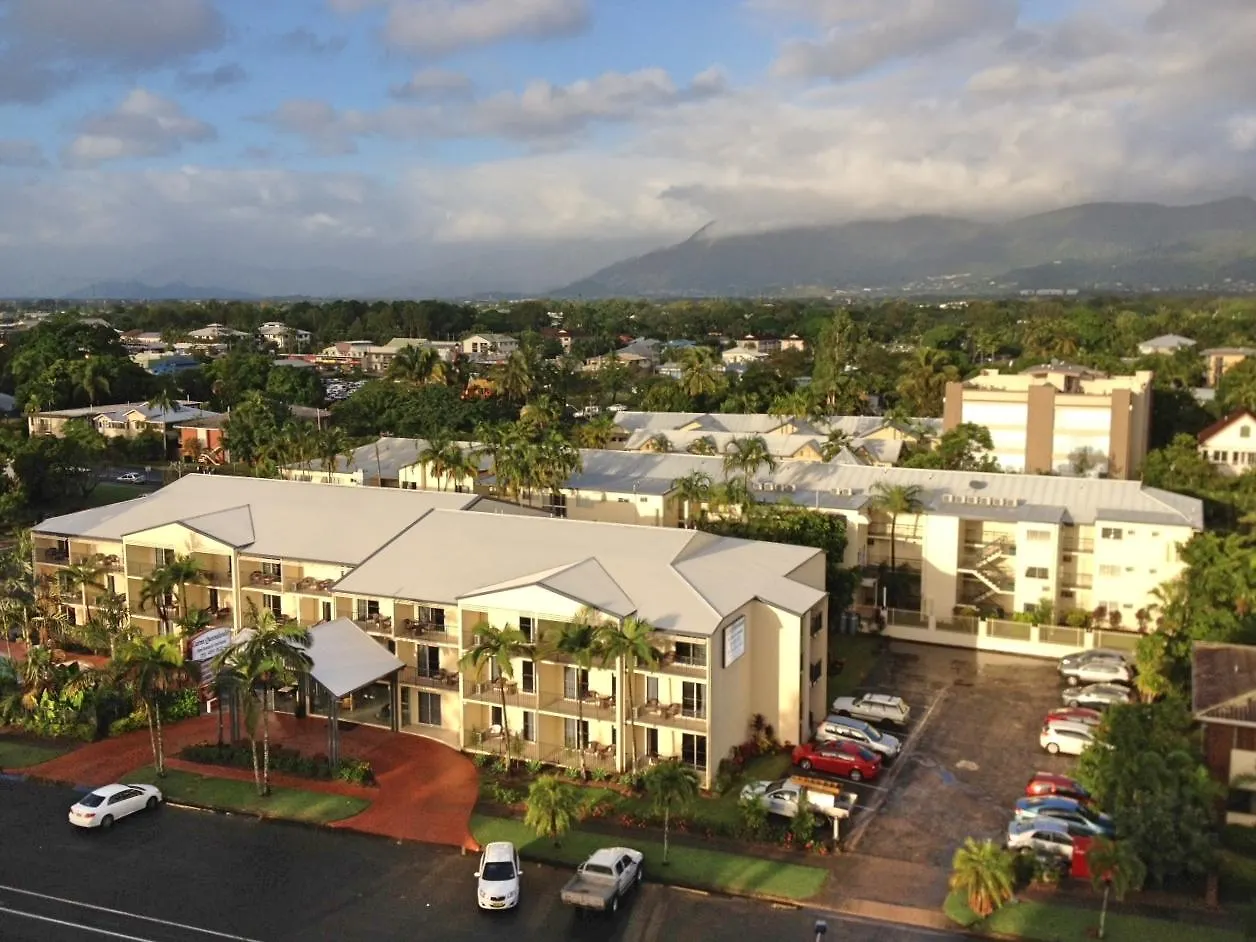 Cairns Queenslander Hotel & Apartments Australia