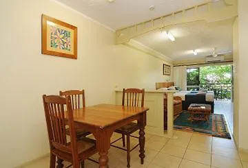 Aparthotel Cairns Queenslander Hotel & Apartments