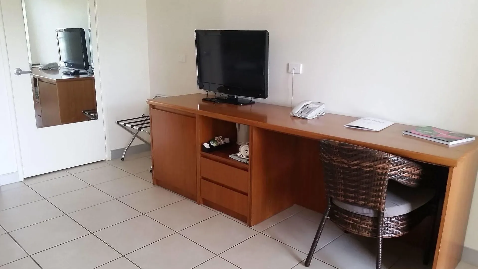 Aparthotel Cairns Queenslander Hotel & Apartments